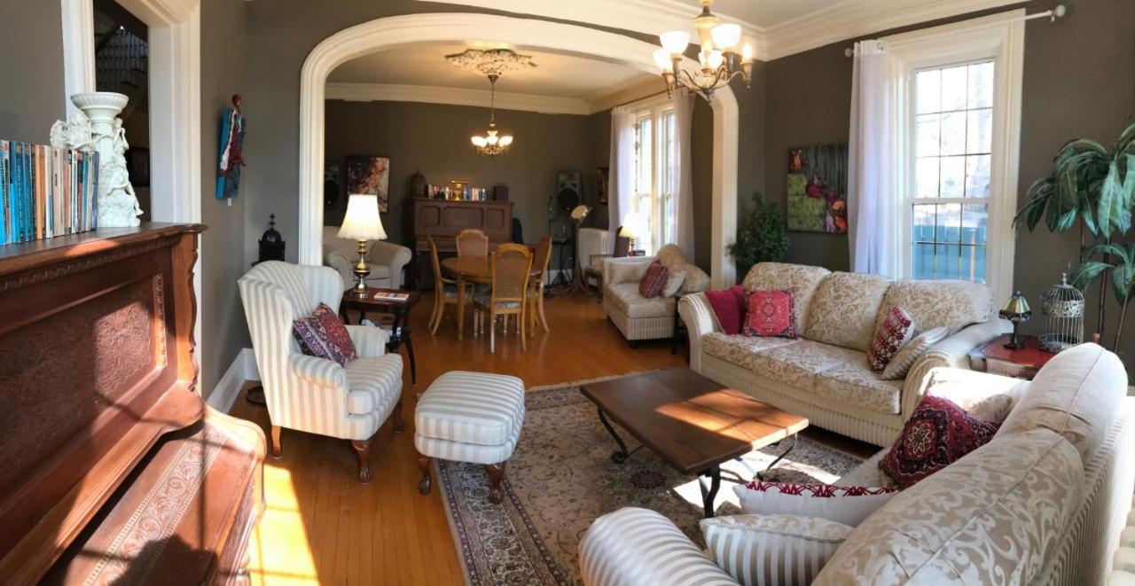 Anneken 1000 Islands B&B Luxury Suites & Spa Brockville Zewnętrze zdjęcie