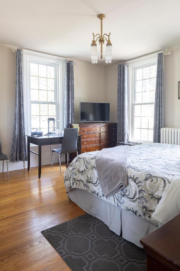 Anneken 1000 Islands B&B Luxury Suites & Spa Brockville Zewnętrze zdjęcie
