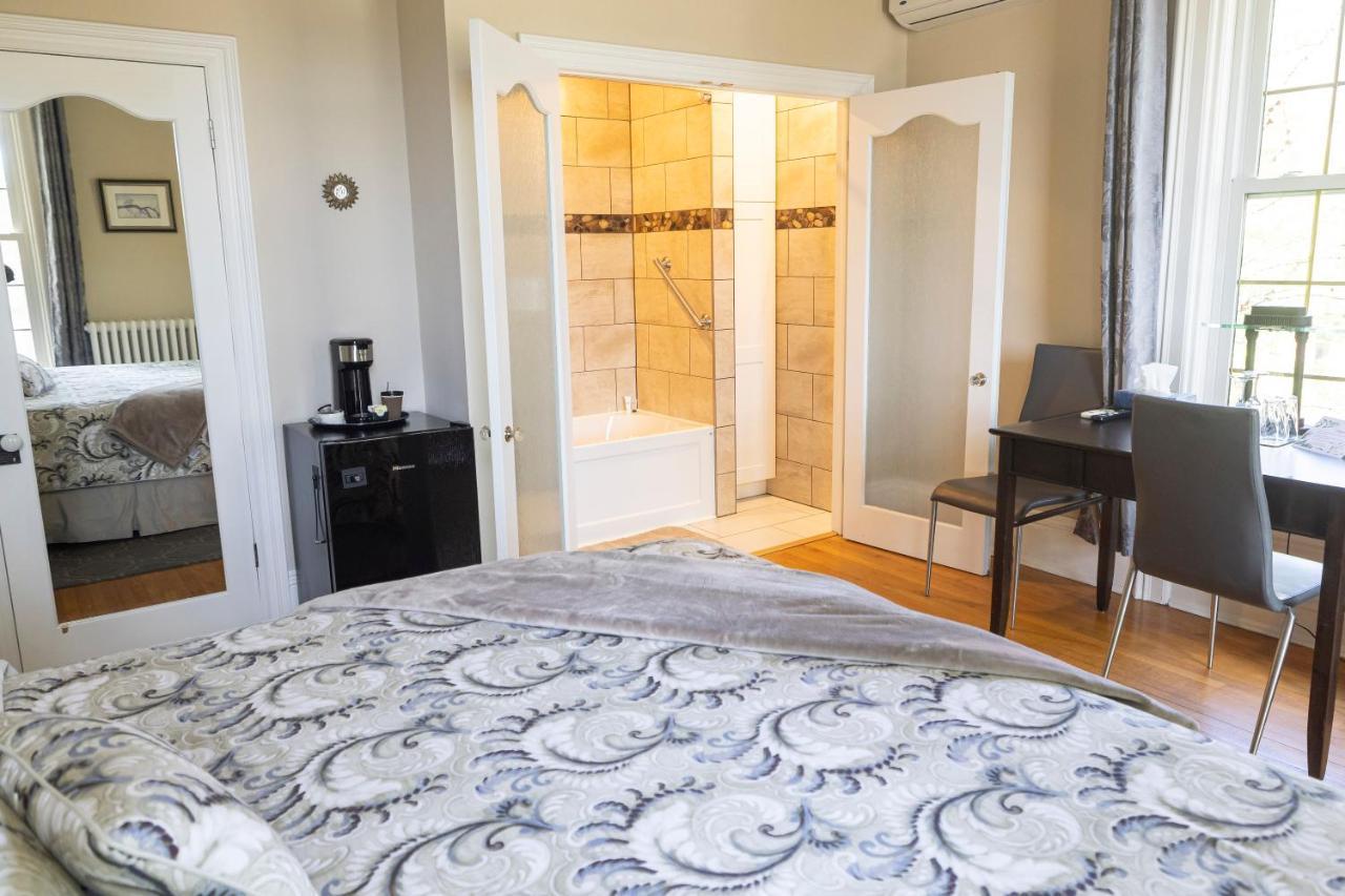 Anneken 1000 Islands B&B Luxury Suites & Spa Brockville Zewnętrze zdjęcie